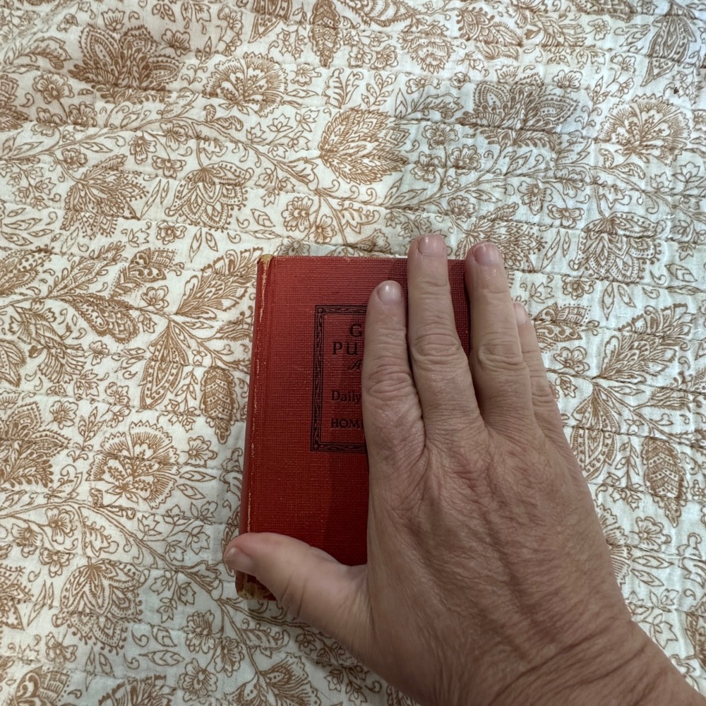 Vintage 1939 Gods Purpose 365 Daily Sermonettes Home Worship Red Hardcover Book - Picture 11 of 11